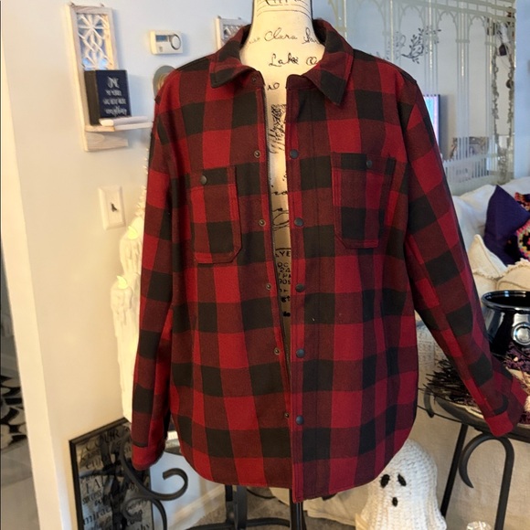 G.H. Bass & Co. Other - G.H. Bass & Co. Red and Black Plaid Sherpa-Lined Jacket
